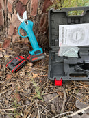 Tesoura de Poda com 2 baterias incluídas